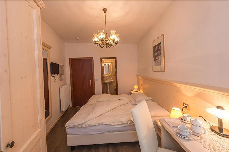 Albergo Antica Rosa Levico Terme Esterno foto