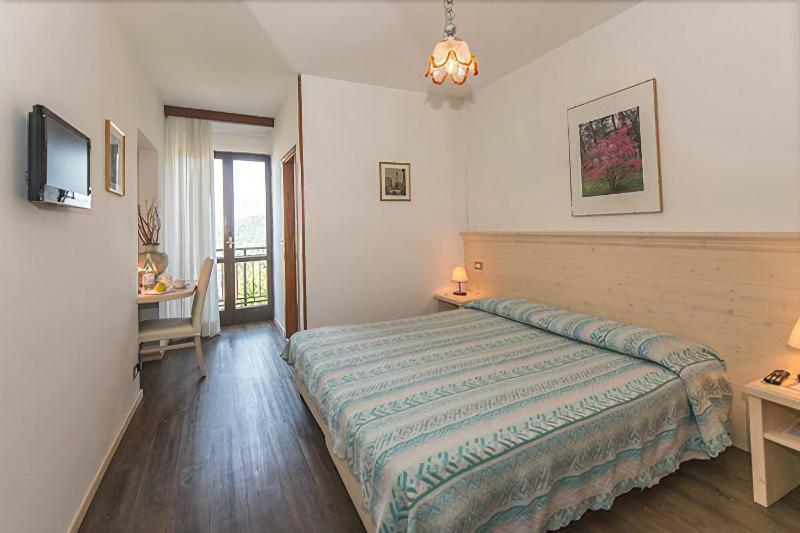 Albergo Antica Rosa Levico Terme Esterno foto