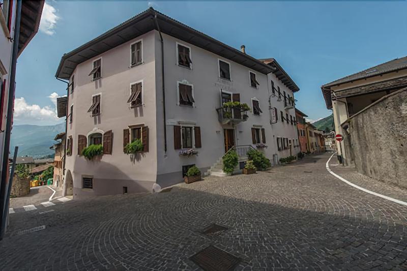 Albergo Antica Rosa Levico Terme Esterno foto