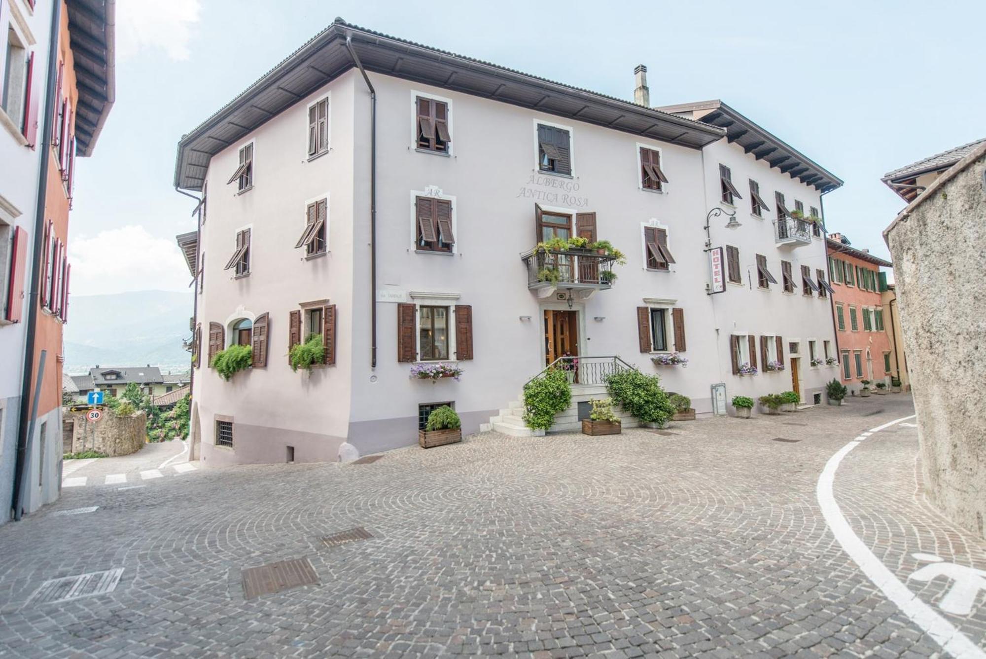 Albergo Antica Rosa Levico Terme Esterno foto