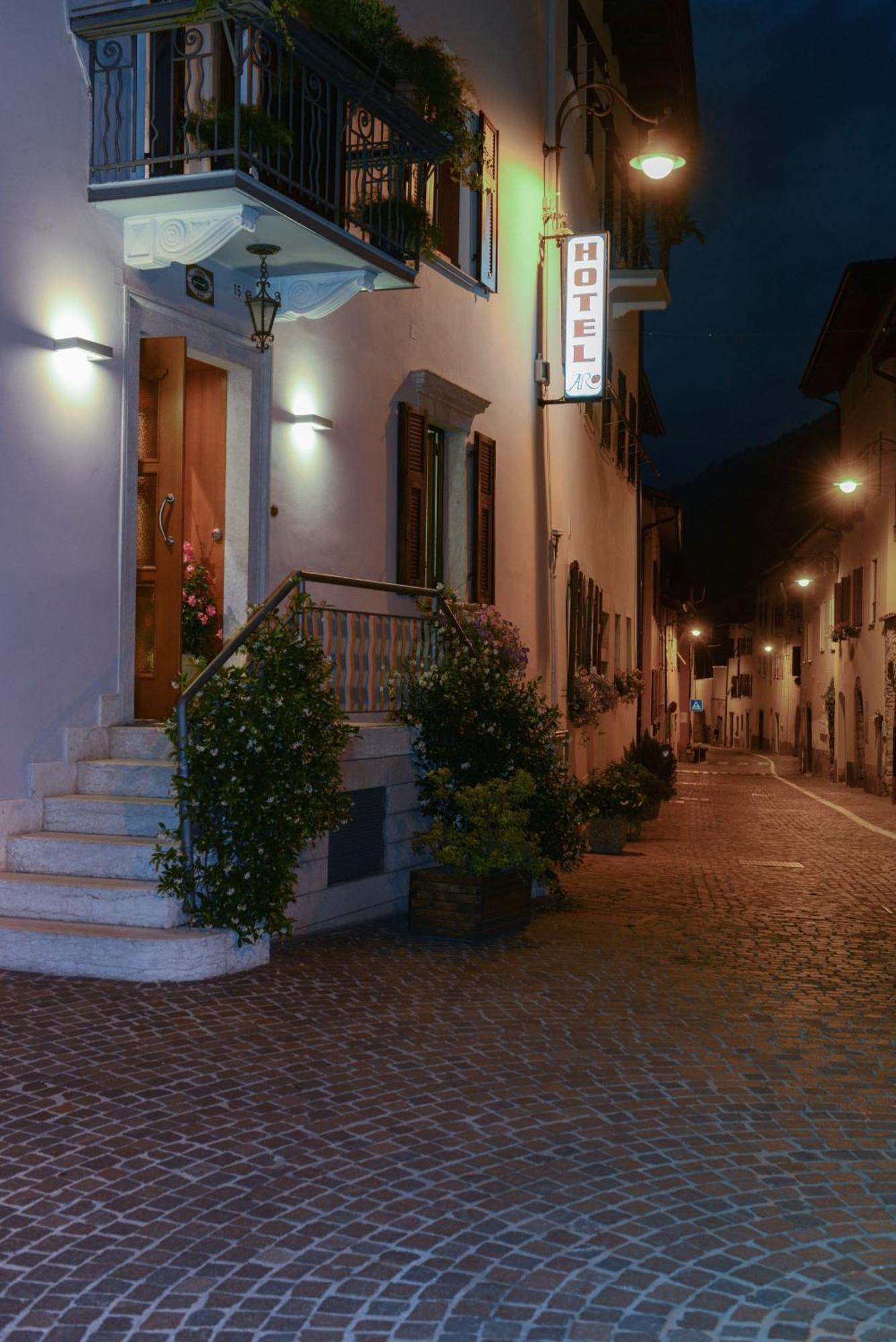 Albergo Antica Rosa Levico Terme Esterno foto