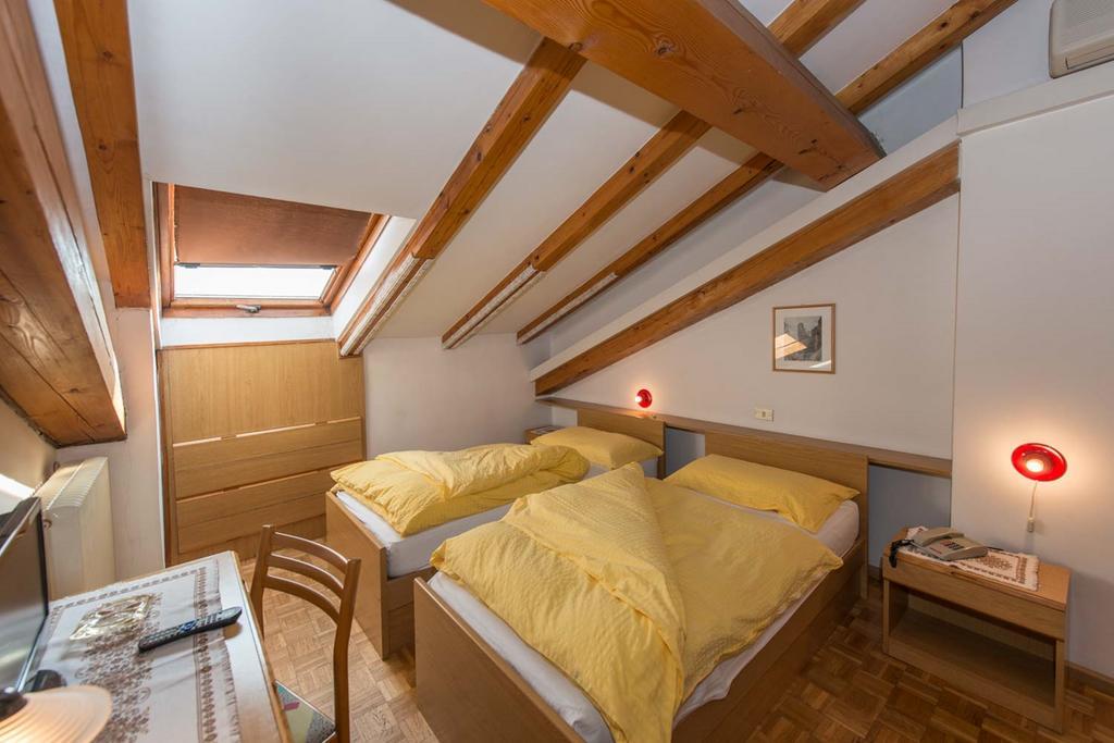 Albergo Antica Rosa Levico Terme Esterno foto