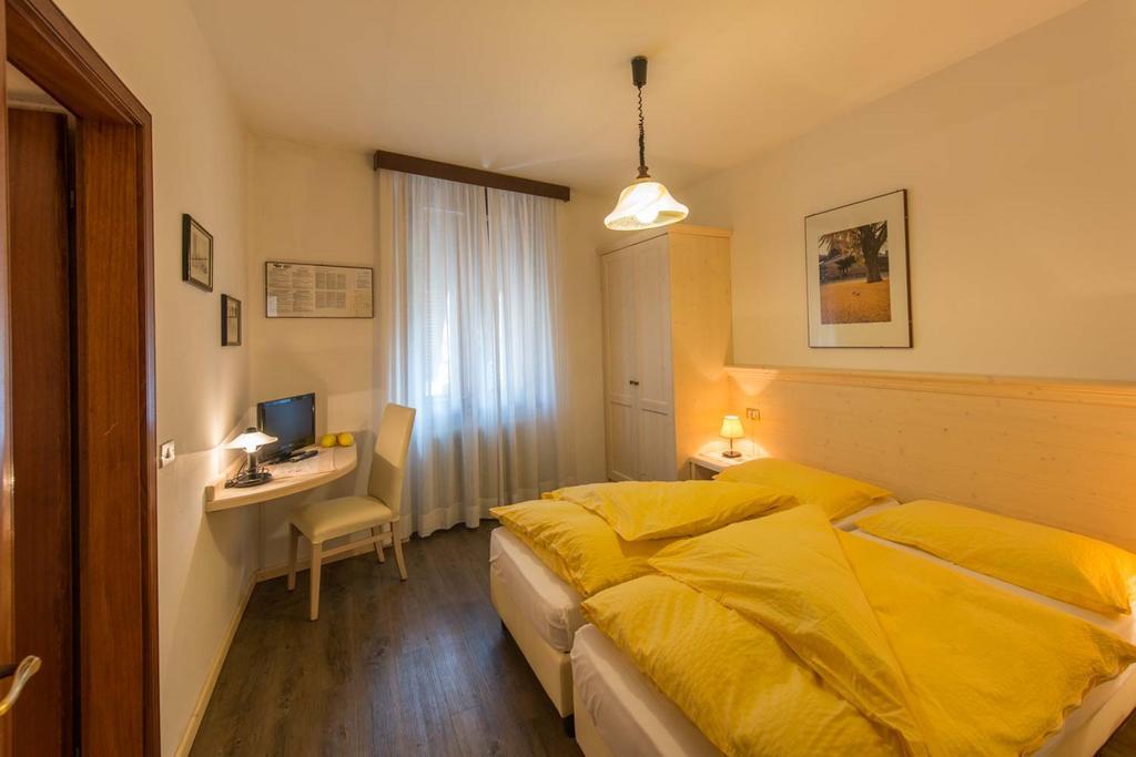 Albergo Antica Rosa Levico Terme Esterno foto